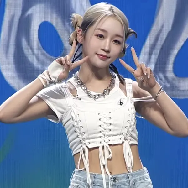 Ezaki Hikaru (江崎 ひかる)